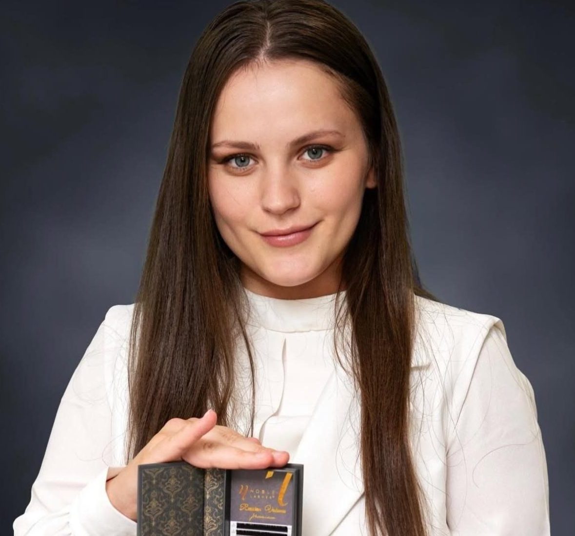 Alexandra-profile-pic